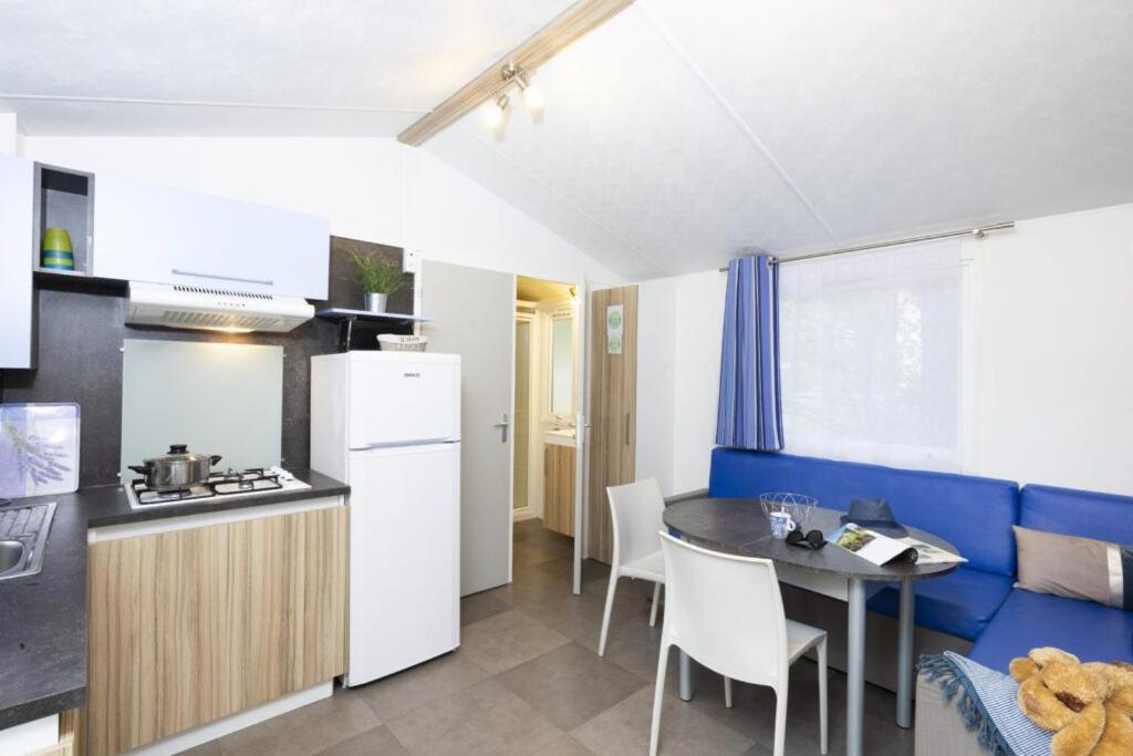 Camping Ushuaia Villages Au Bois Joli Andryes Zewnętrze zdjęcie